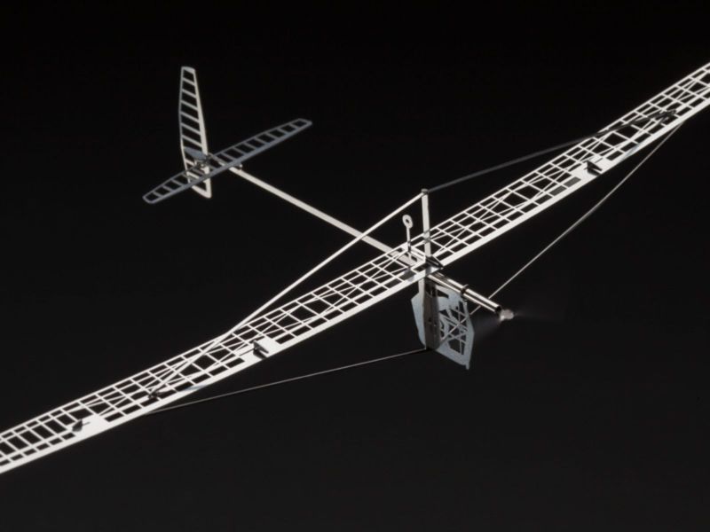 人力飛行機 極楽とんぼ 組立キット / エアロベース